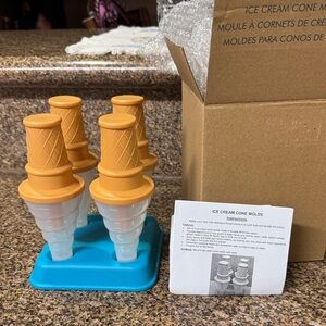 New Ice Cream Cone Molds With Base Drip Guard BPA Free Plastic Set 4 Maker